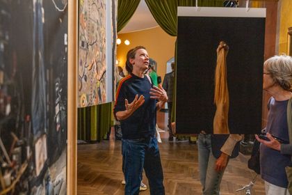 Artist tour in the exhibition with Carolyn Drake, The Royal Danish Theatre 2026 © Mauro Benitez