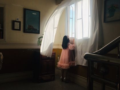 "The Girl Who Steals Light" | Huang Xiangkun (China)