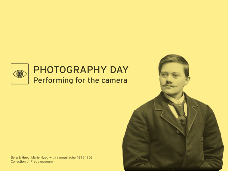 Preus museum - Photography day – Performing for the camera